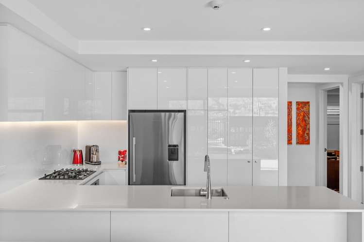 Apt 49 Marina Terrace, 65-95 Lakeside Road Wanaka_6