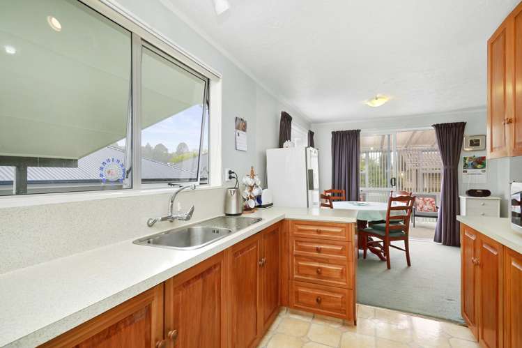 3 Korau Grove Stokes Valley_7