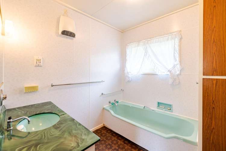 18 Bouverie Street North East Valley_10