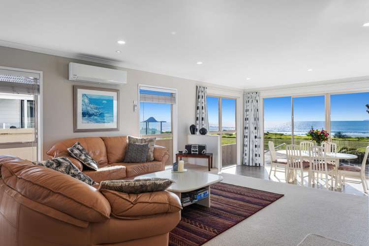 152 & 154 Ocean Road Ohope_7