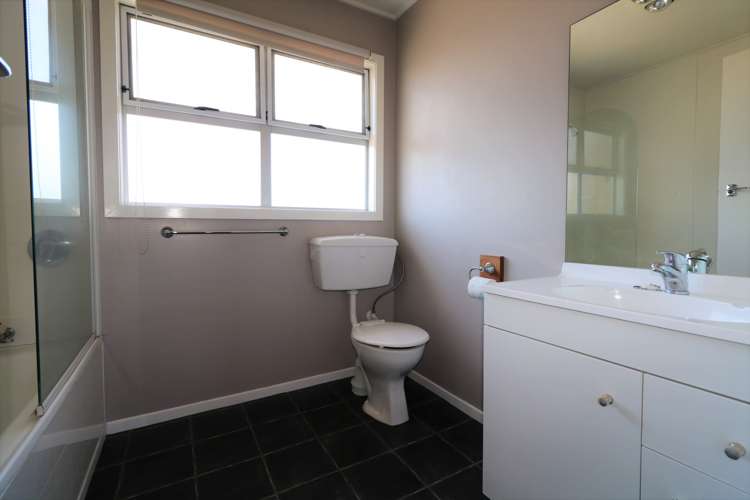 36 Frederick Street Carterton_17