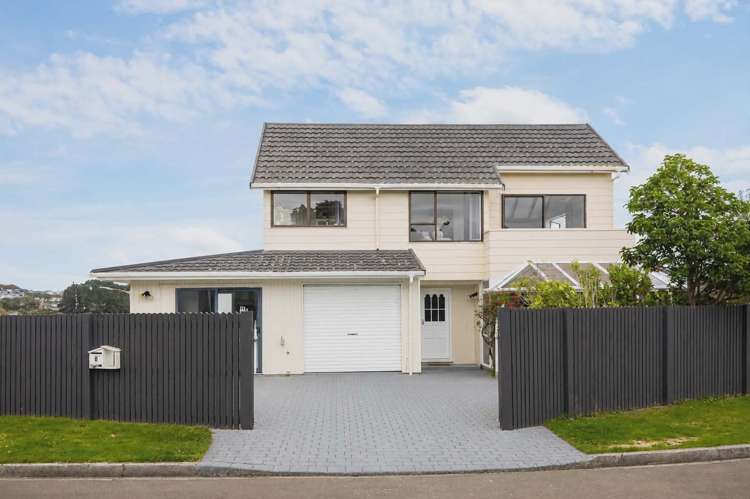 1 Thurso Grove Papakowhai_0