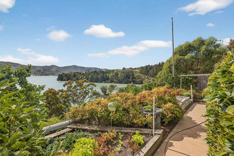 303 Marine Drive Charteris Bay_33
