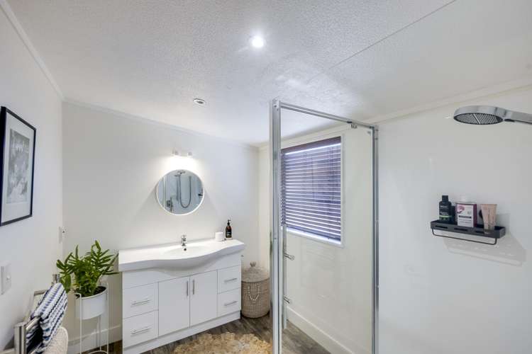 5A Tauroa Road Havelock North_18