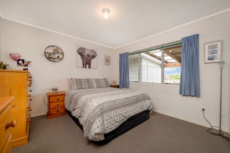 30 Pinewood Grove Botany Downs_12