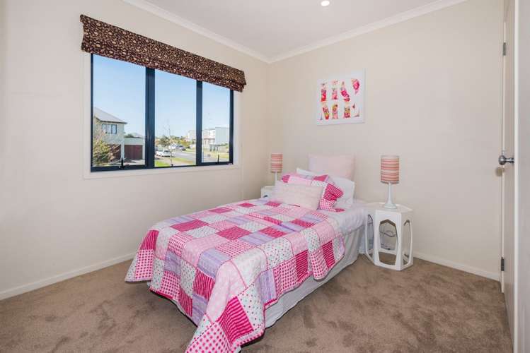 122 Fernhill Way Oteha_17