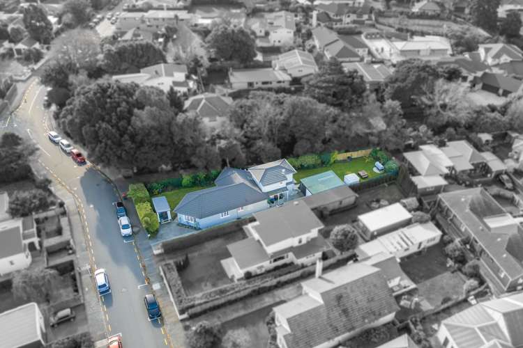 8 Military Road Boulcott_25