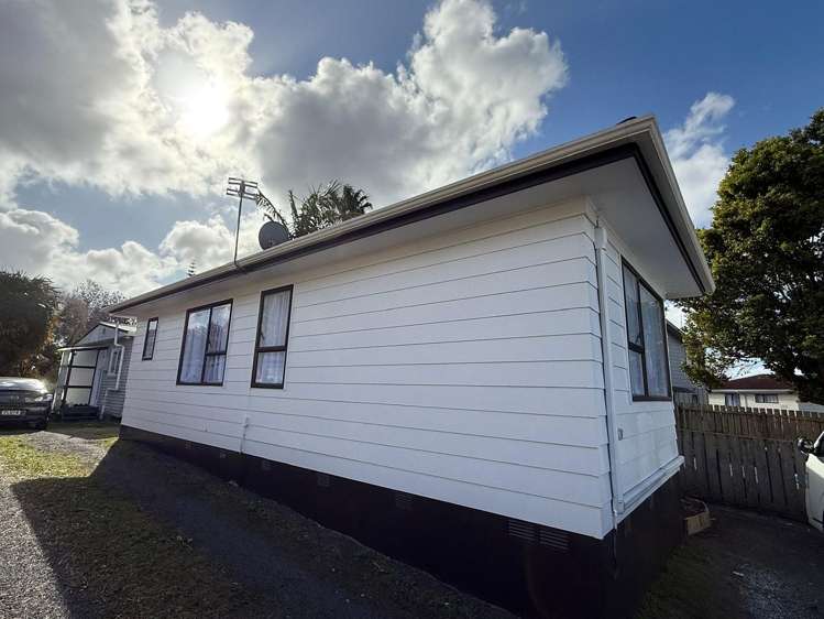 9 Edwin Freeman Place Ranui_23