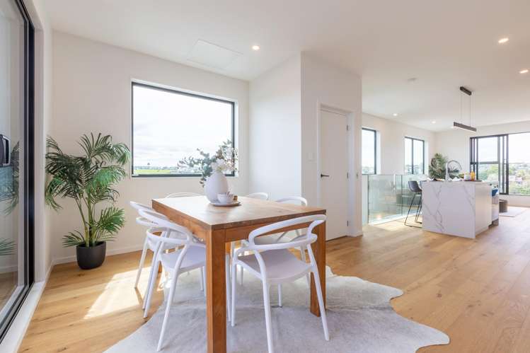 7/32 Karori Cresent Orakei_25