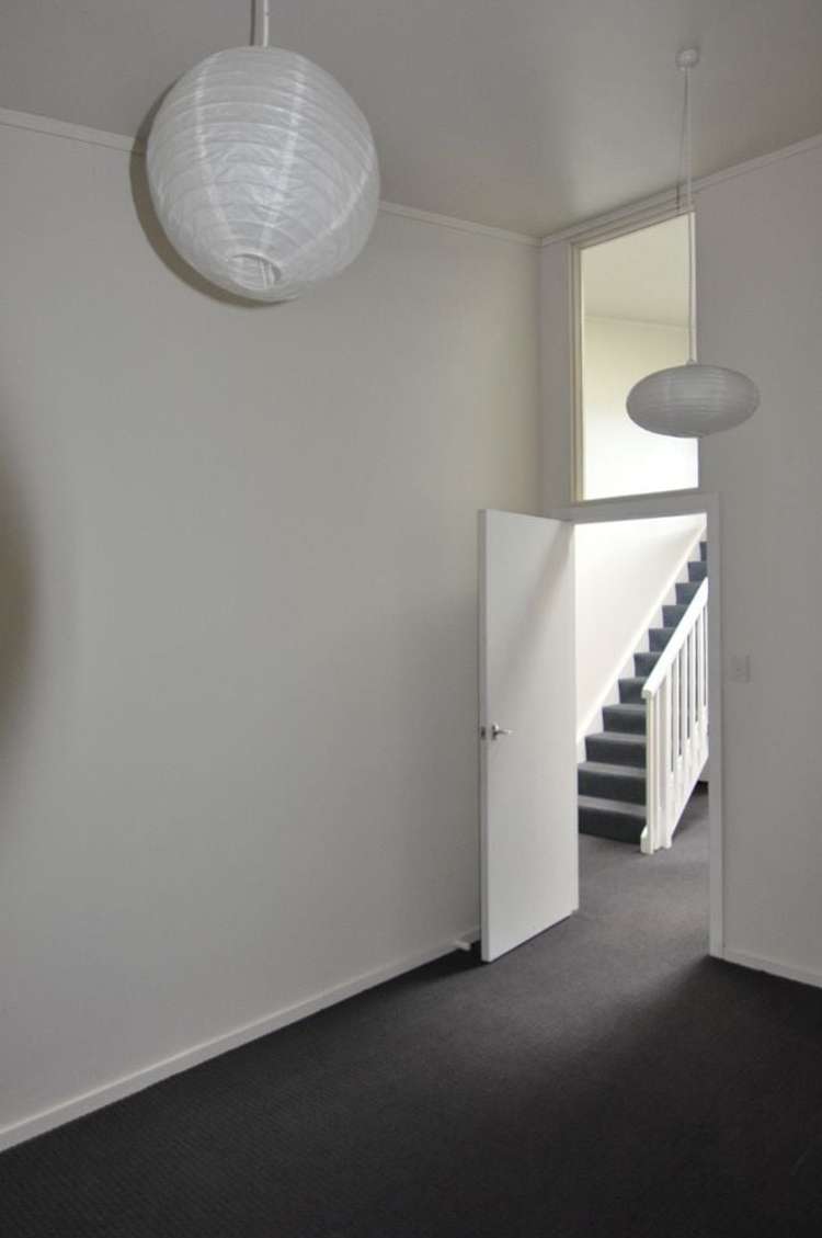 8/408 The Esplanade Island Bay_7