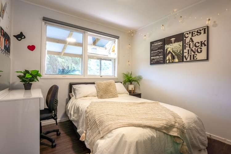 35 Calais Terrace Ostend_11