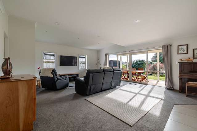6 Silkwood Place Fitzherbert_2