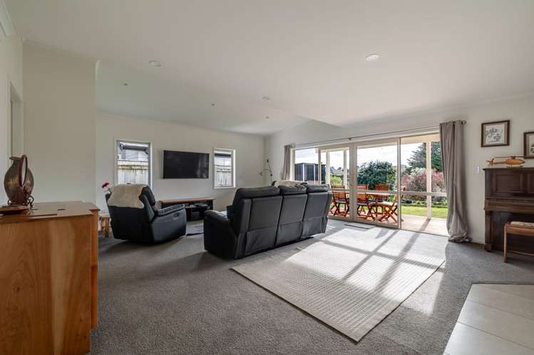 6 Silkwood Place Fitzherbert_2