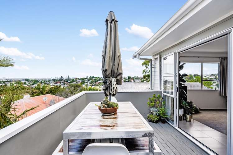 2/23 Thalia Place Totara Vale_2