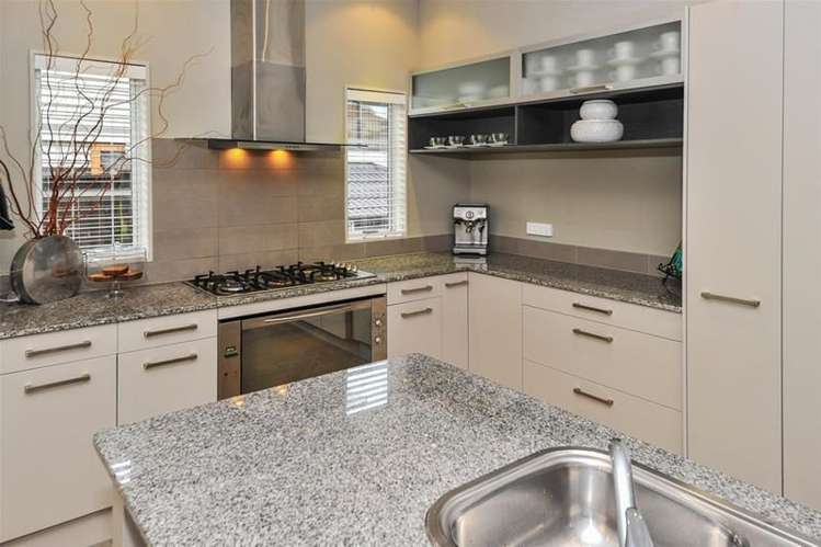 5 Chateau Rise Flat Bush_9