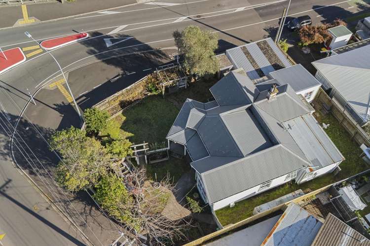 200 Tukapa Street Westown_20