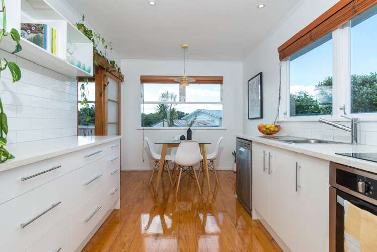 1/22 Glendene Avenue Glendene_6