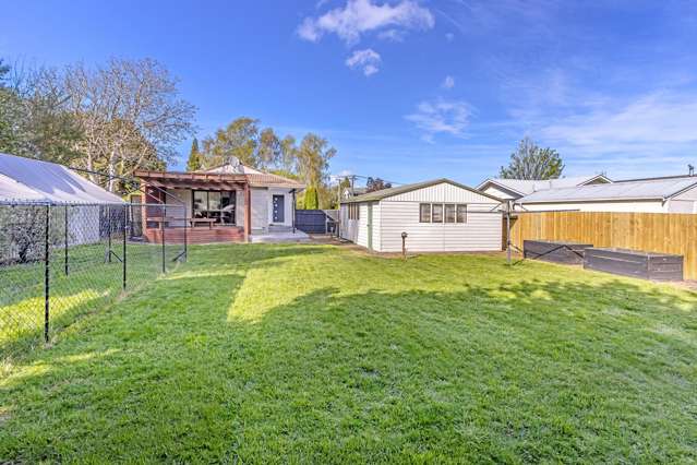 27 Momorangi Crescent Redwood_2