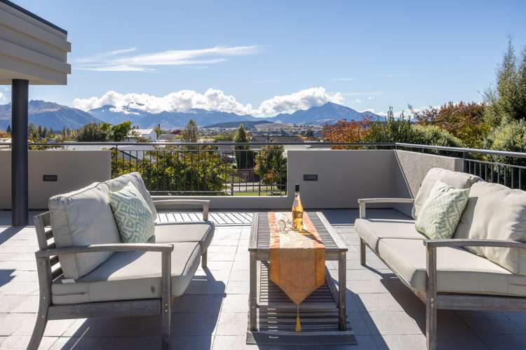 83 Meadowstone Drive Wanaka_2