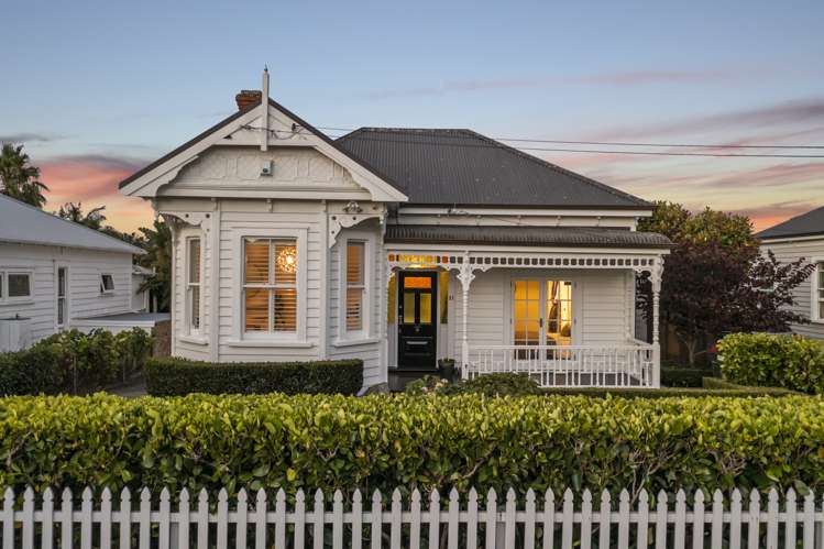 21 Leslie Avenue Sandringham_16