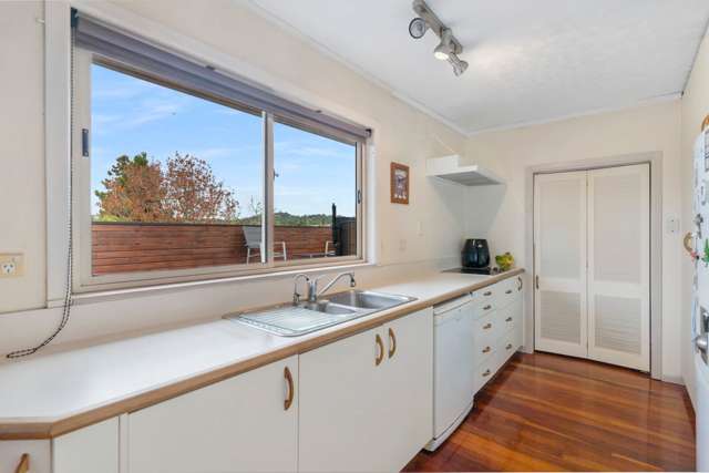 16 Kashmir Road Glen Eden_4