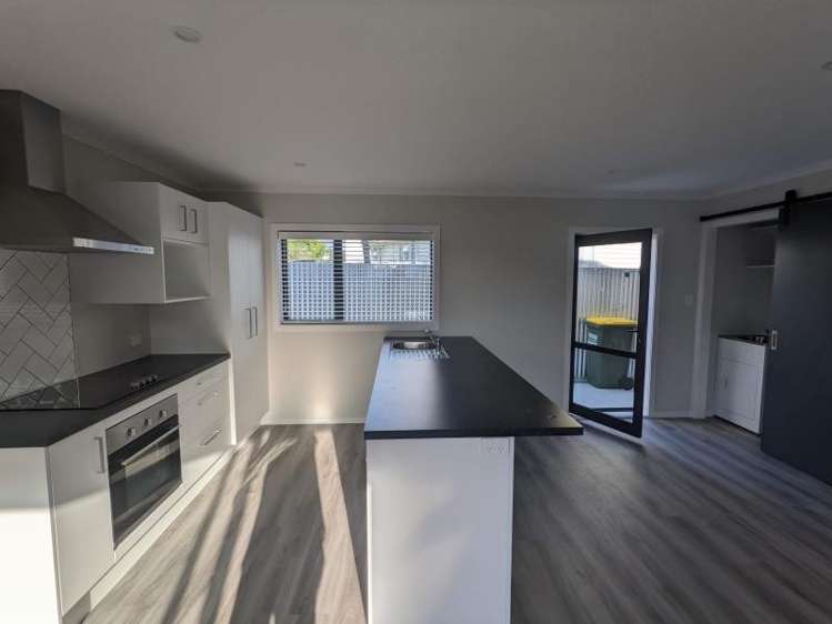  A/2 Miro Street Levin_6