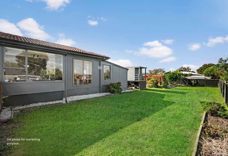 64 Hyperion Drive Randwick Park_1