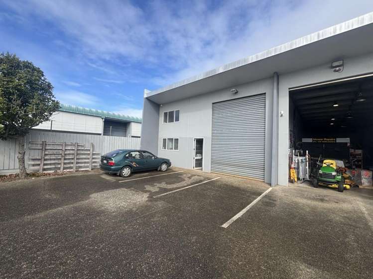 7/6 Brick Street Henderson_2