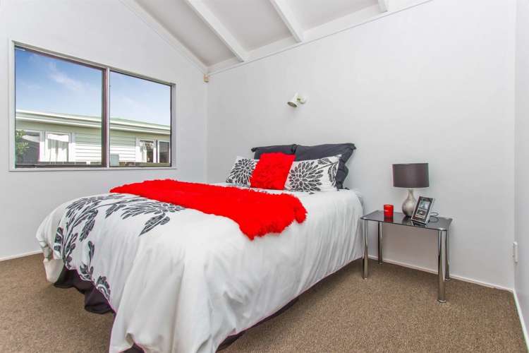 1/399 West Coast Road Glen Eden_5