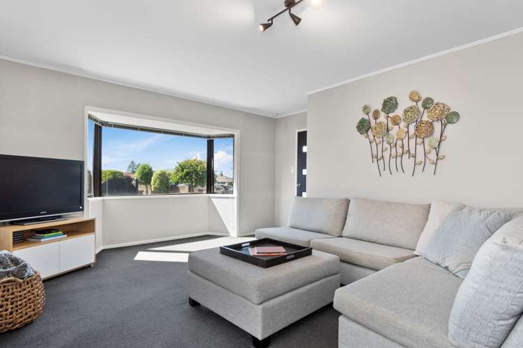 54 Strathmore Street Matua_4