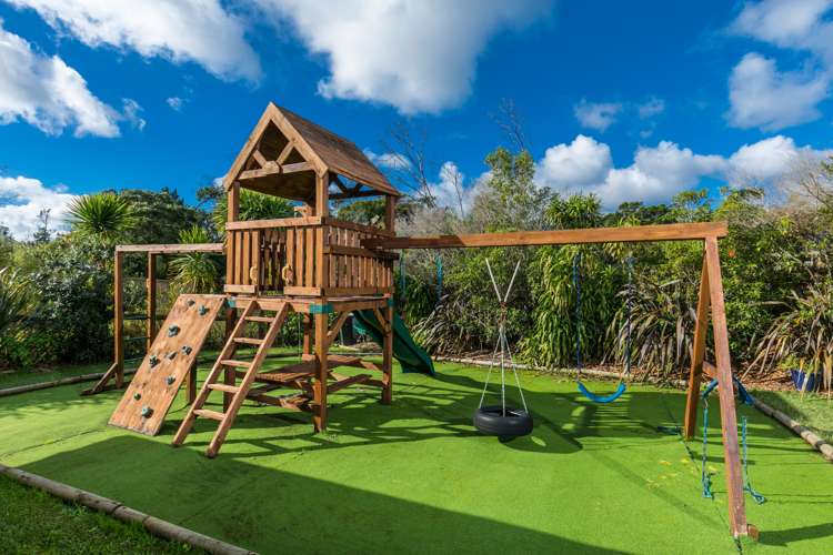 5b Olwyn Place Greenhithe_17