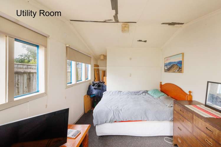 920 Tremaine Avenue Roslyn_20