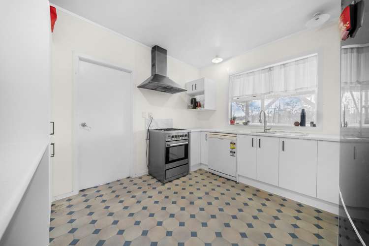 82 Wolverton Street Avondale_15