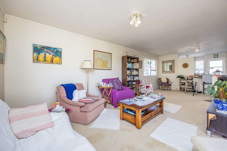 30 Matapouri Road Mangere Bridge_7