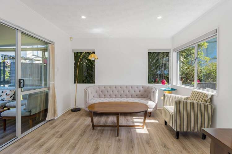 16 Tetrarch Place Totara Vale_3