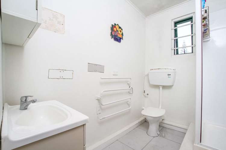 1/153a Te Atatu Road Te Atatu South_7