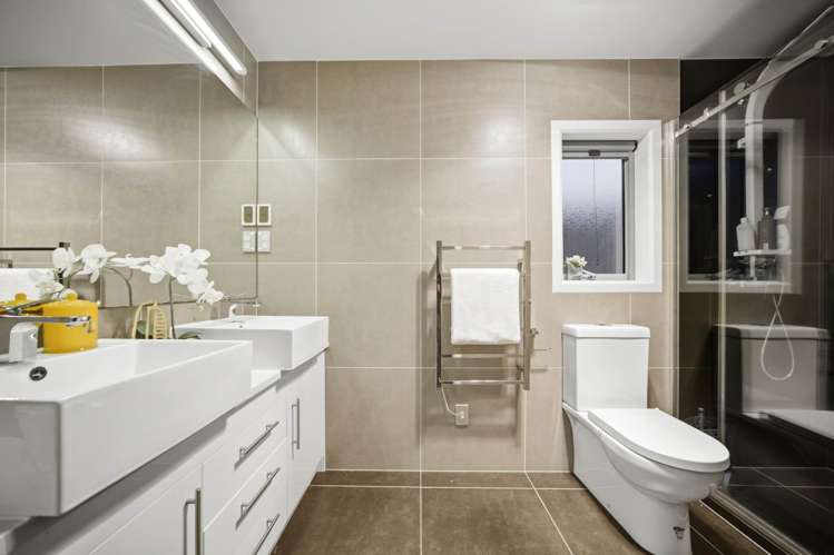 4C Hilton Close Albany_17