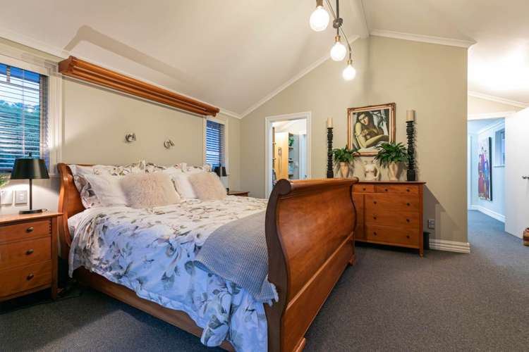 44 Isobel Road Greenhithe_12