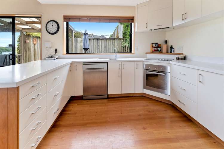 3 Aston Place Richmond_18