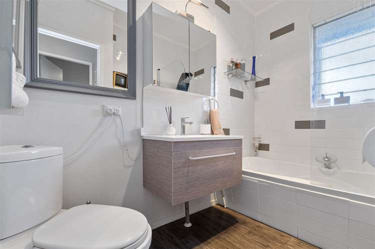 2b Bell Road Western Heights_11