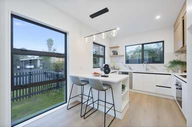 8A-E Alwyn Avenue_3