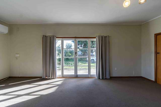 Spacious 3-Bedroom Home - Ideal for Families or Flatmates