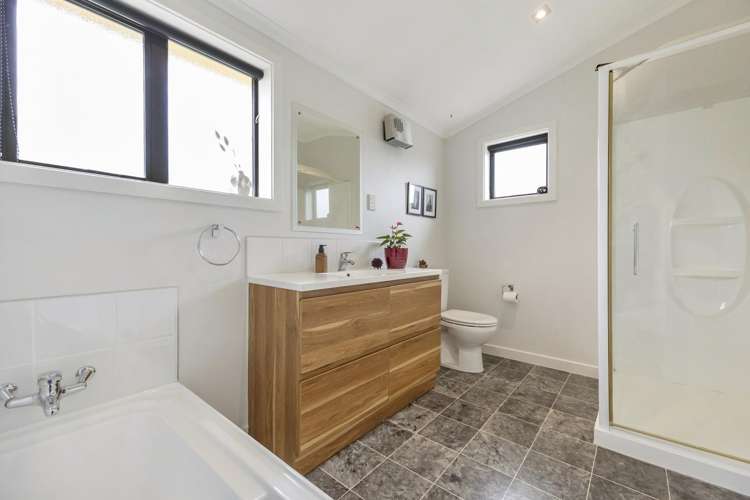 6 Coach Road Fairfield_22