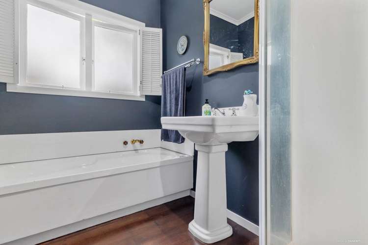 17 Clark Road Pahurehure_12