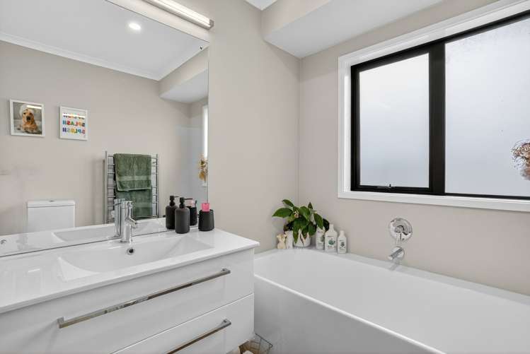 7 Abernethy Way Patumahoe_19