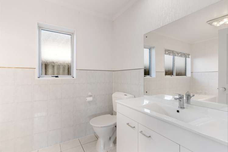 35 Tington Avenue Wattle Downs_9