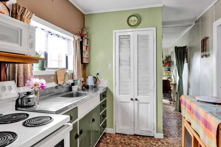 11 Dorset Street Patea_12