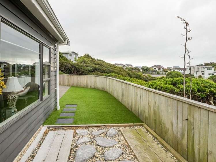 63 Saint Ives Drive Camborne_17