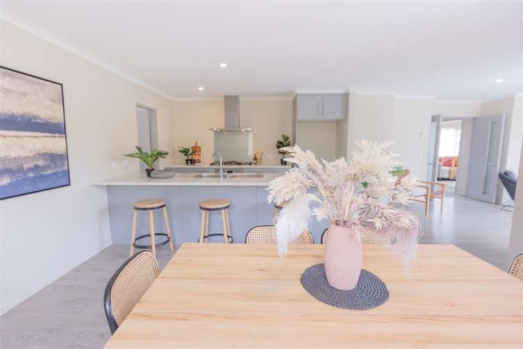 100 Amesbury Drive Churton Park_5