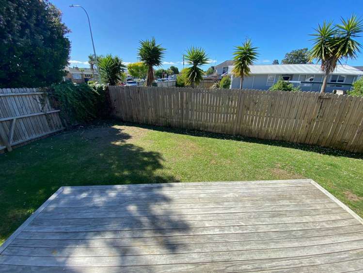 14 Gossamer Drive Pakuranga Heights_11